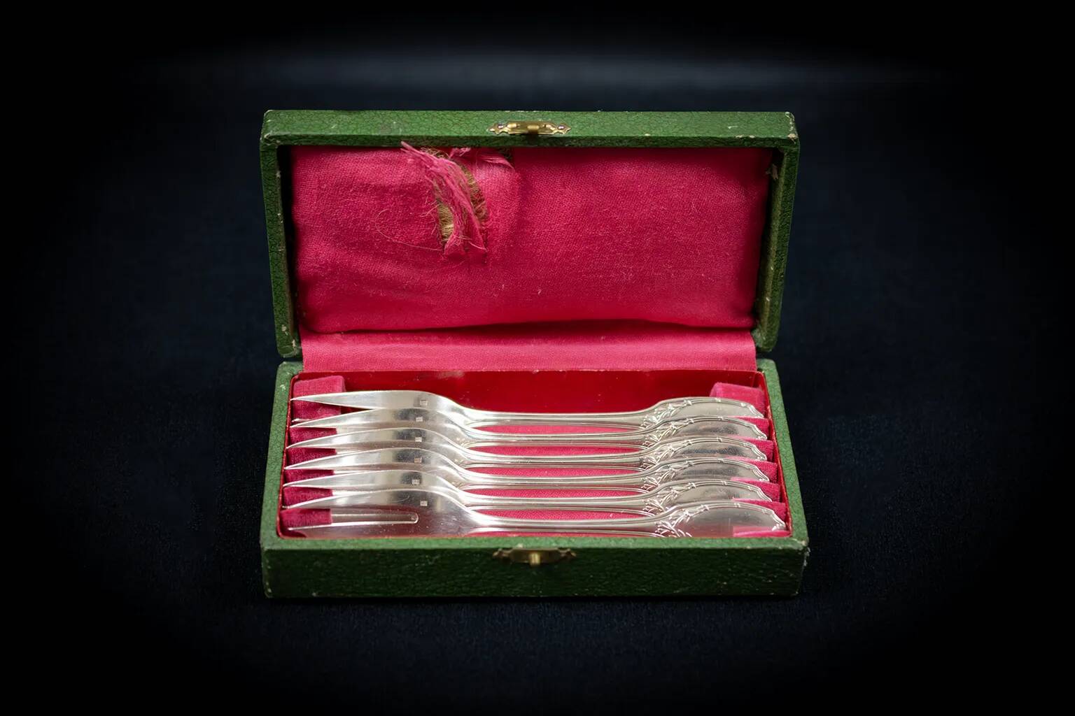 Alfenide – Christofle six silver-plated shellfish forks