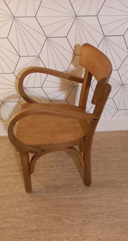 Vintage children's armchair signed Baumann.