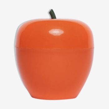 Apple-shaped ice bucket