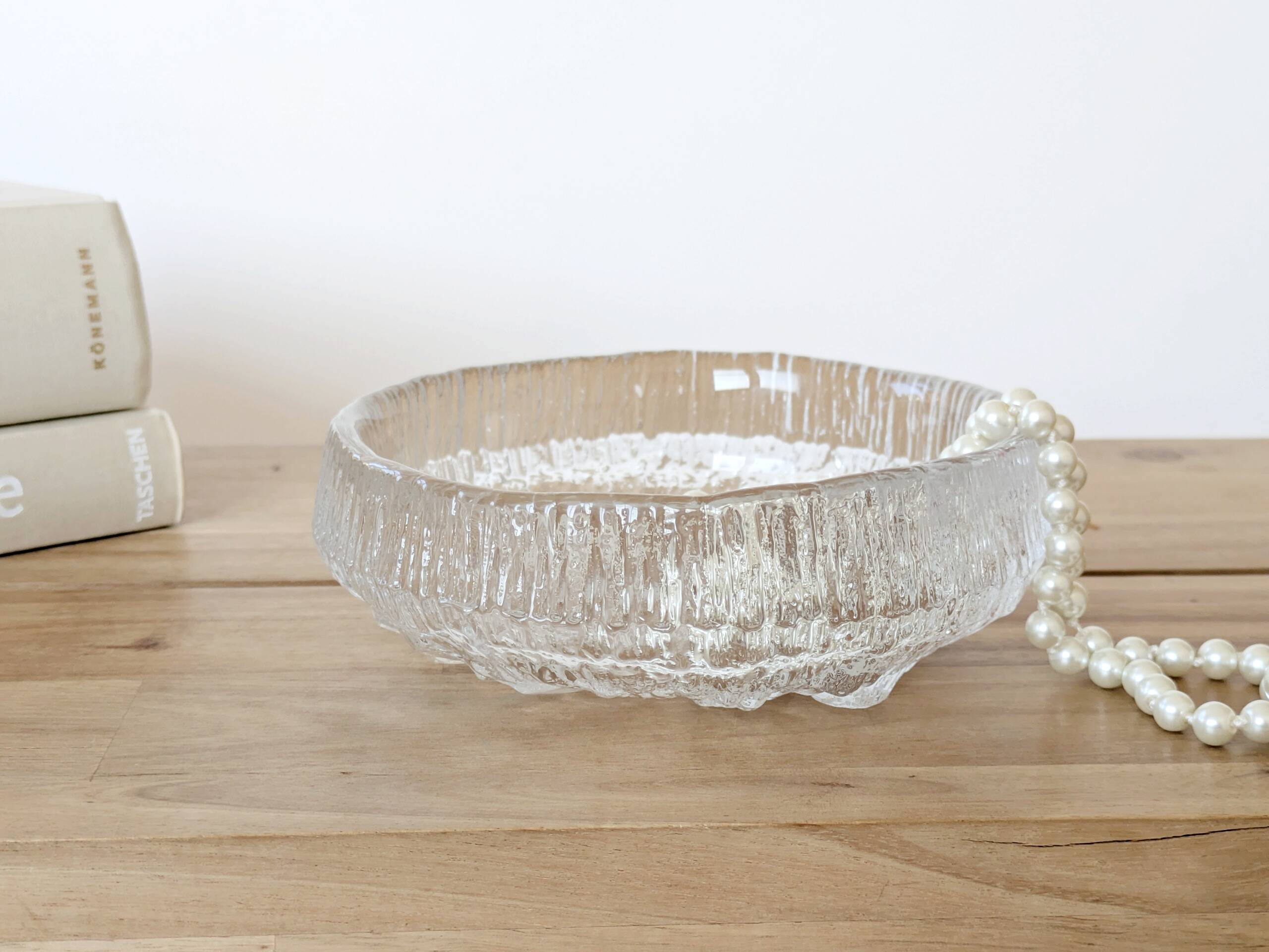 Glass bowl "Lunaria", Tapio Wirkkala for Iittala, 1970s