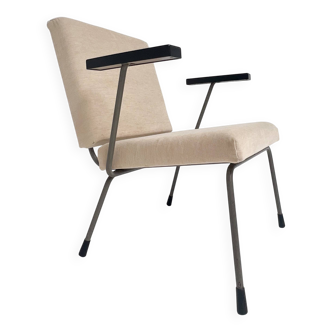 Cream Gispen 1401 armchair by Wim Rietveld, 1950s