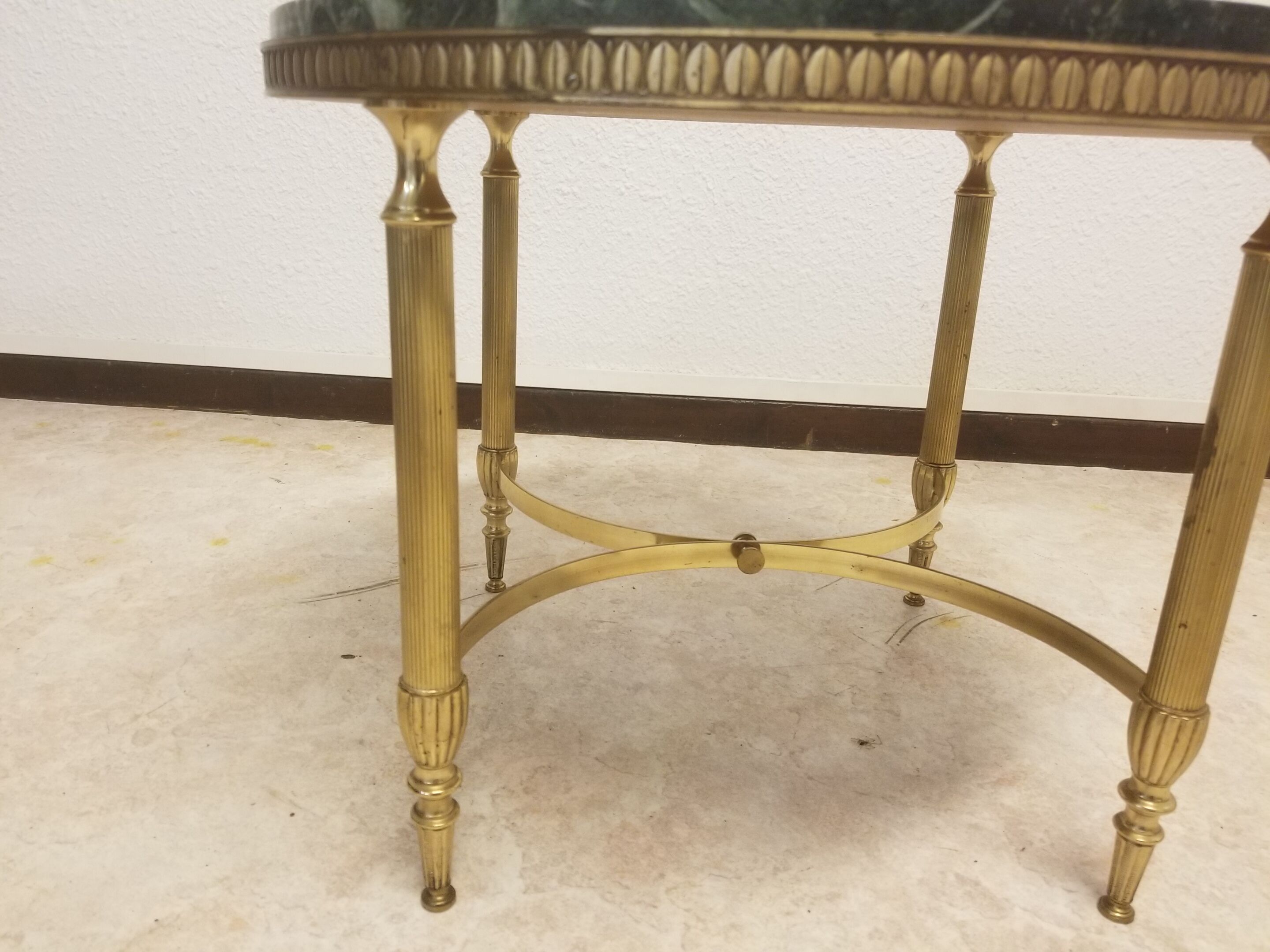 Round coffee table green marble neoclassical style - 60s