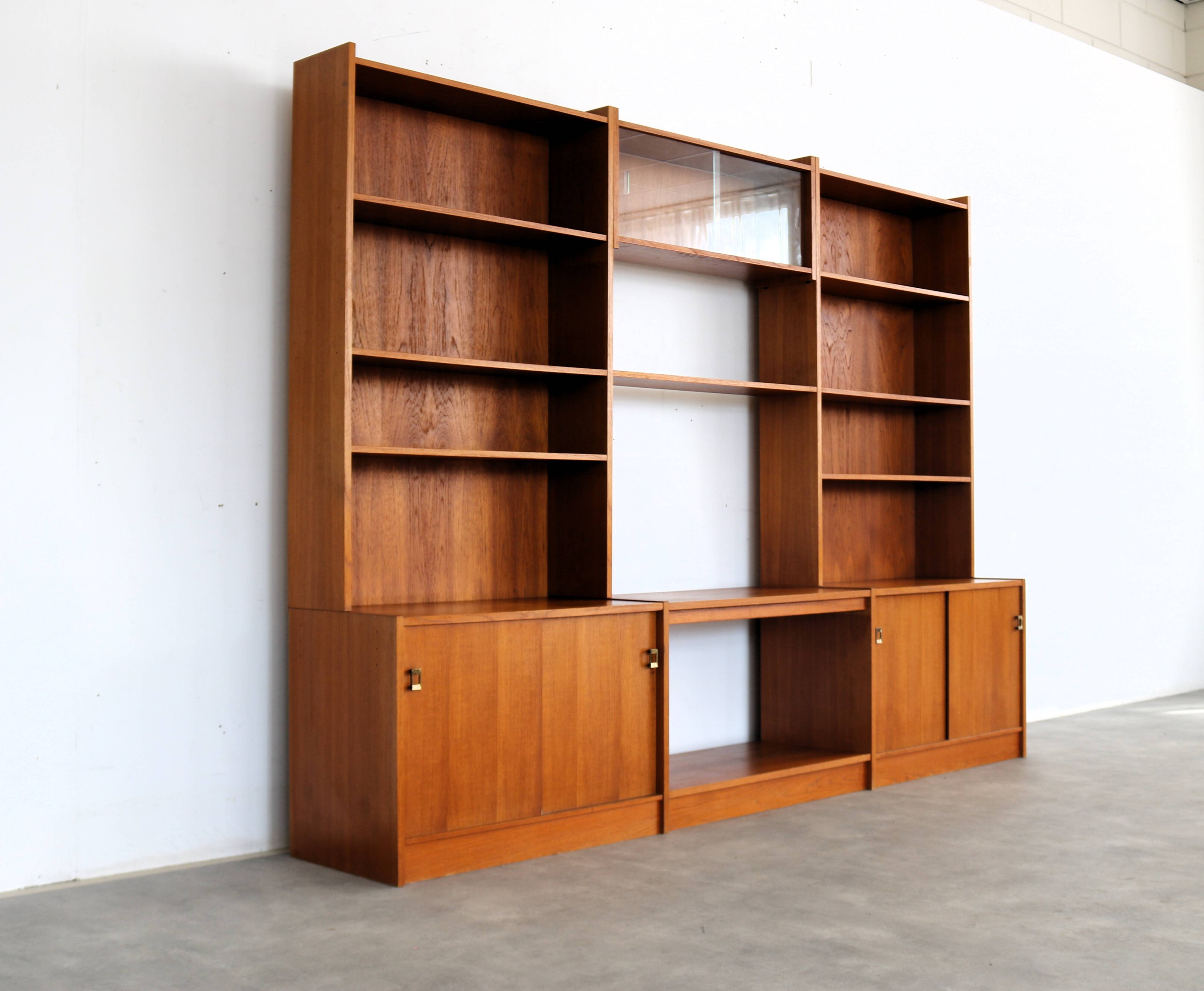 Vintage wall unit | bookcase | 1960s | teak