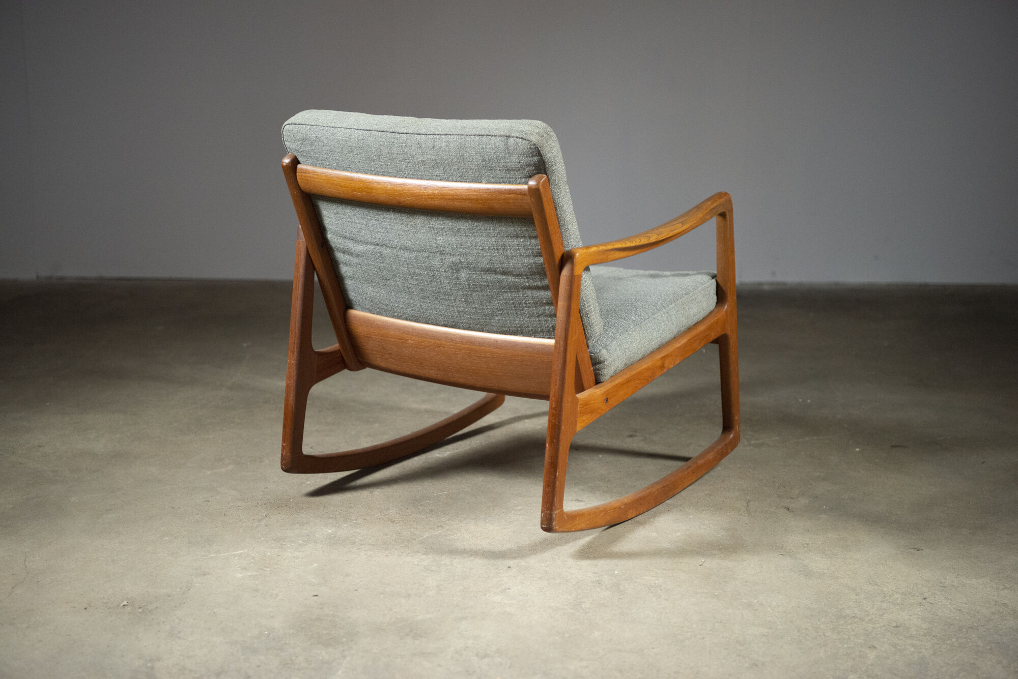 Rocking chair Olé Wanscher