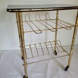 Dessert / shelf range vinyls and turntable