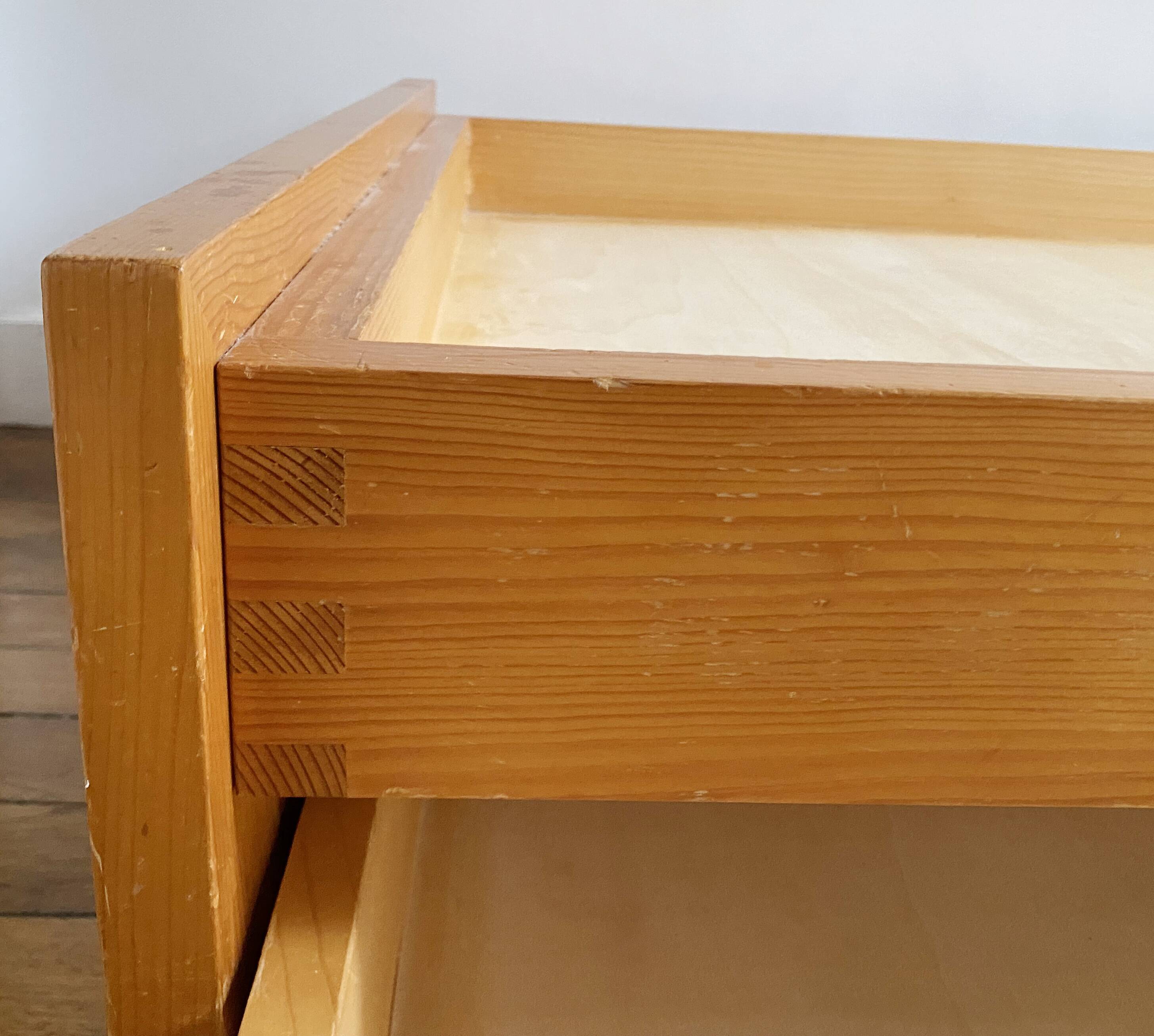 Trundle bed, Charlotte Perriand selection, Les Arcs 1600