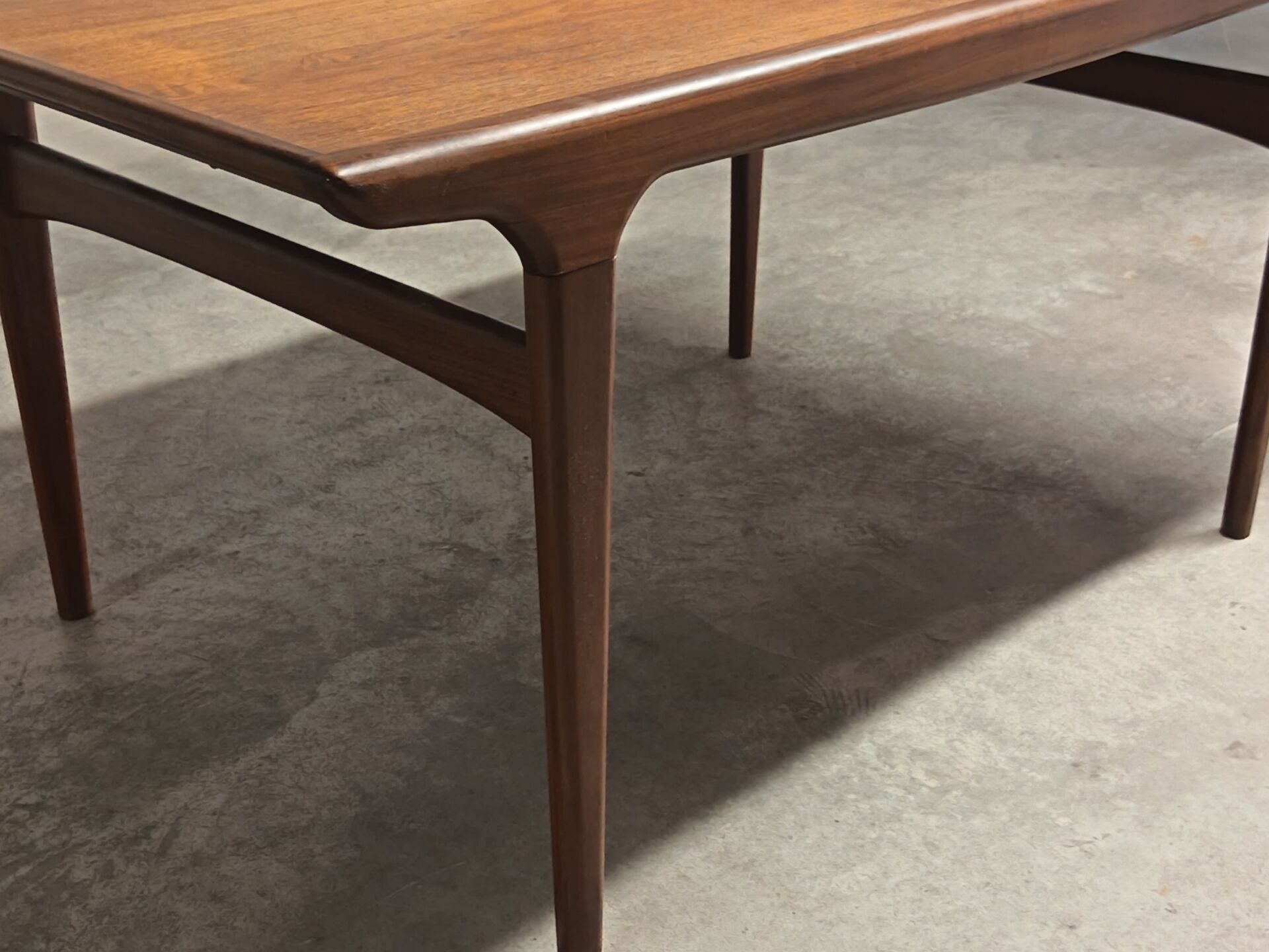 Scandinavian teak dining set – Johannes Andersen / Uldum
