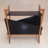 Magazine rack table