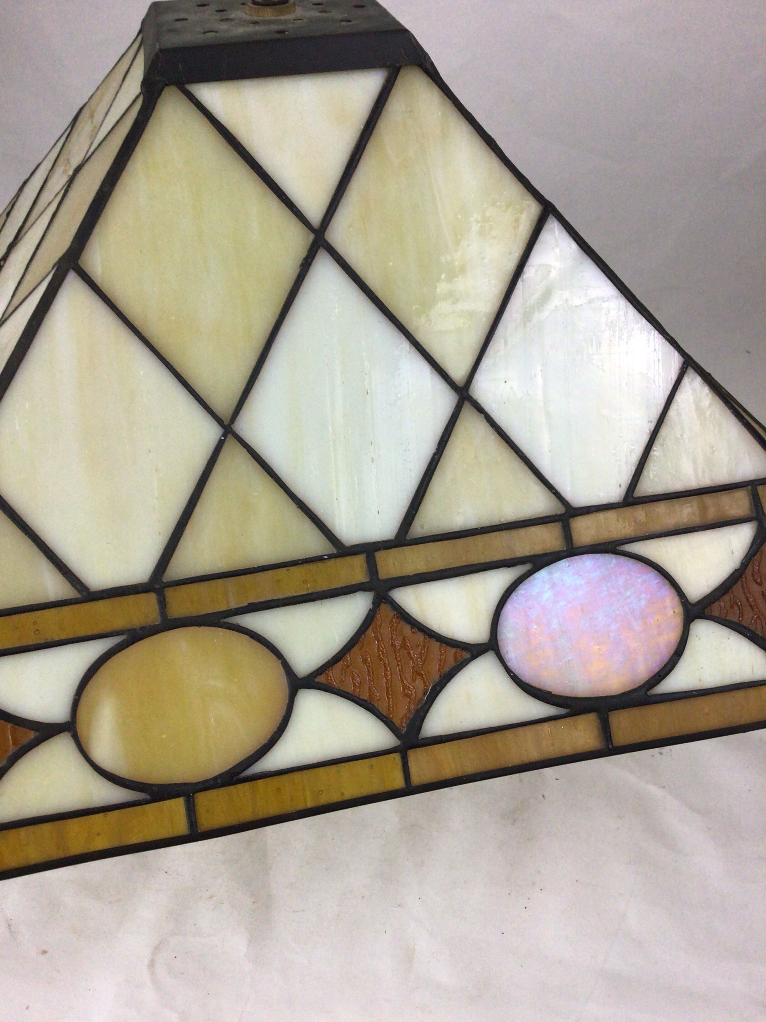 Tiffany Art Deco style pendant lamp