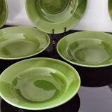 Hollow plates in glazed glazed ceramic green
