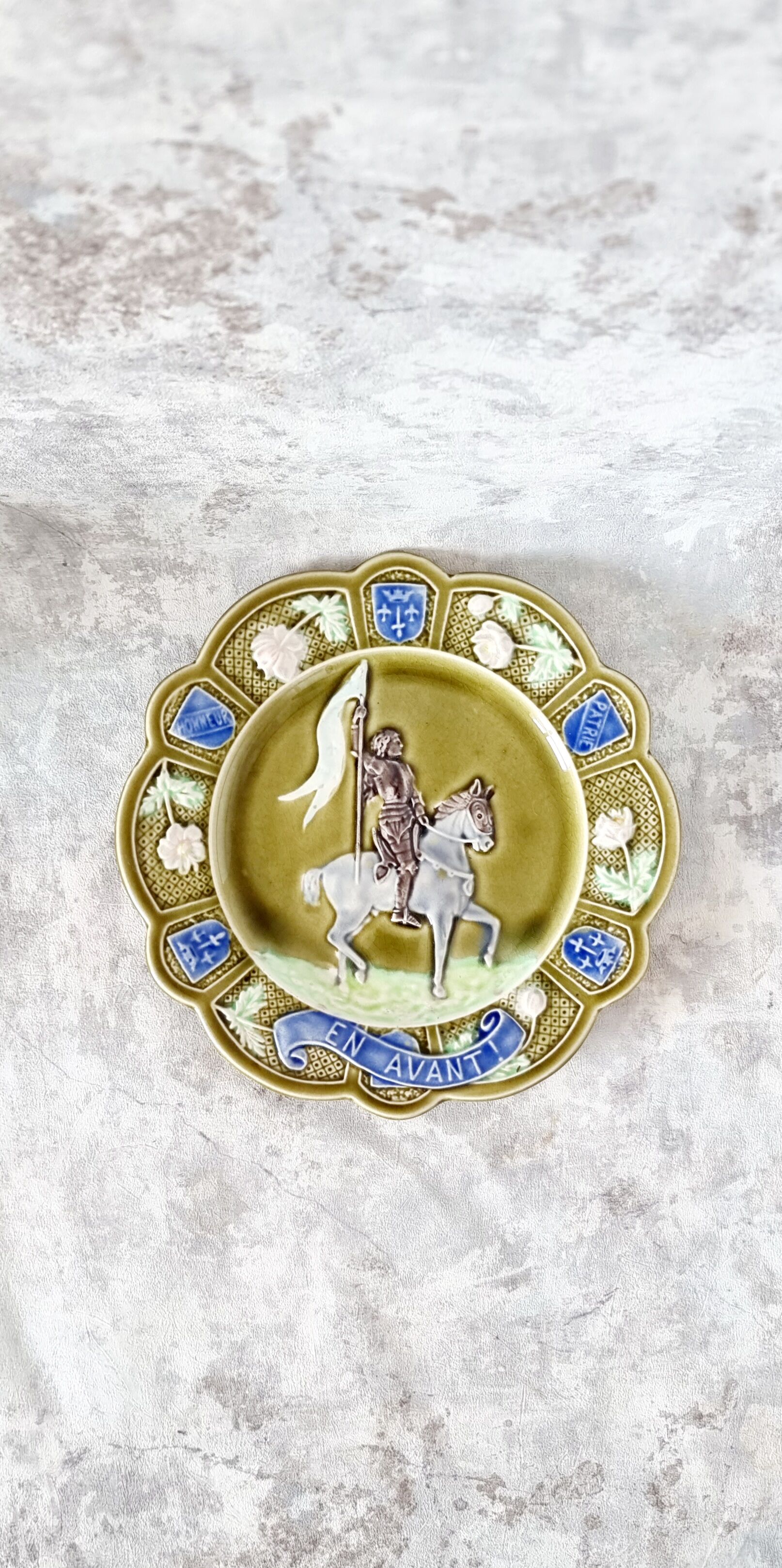 1900 ceramic dish Sarreguemines