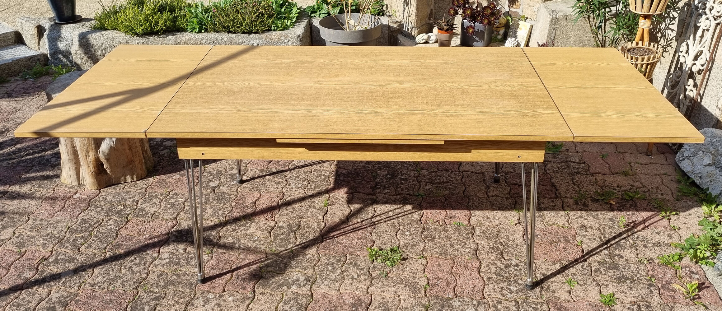 Table Formica eiffel legs, imitation wood, vintage, 70s