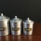Six aluminum spice pots