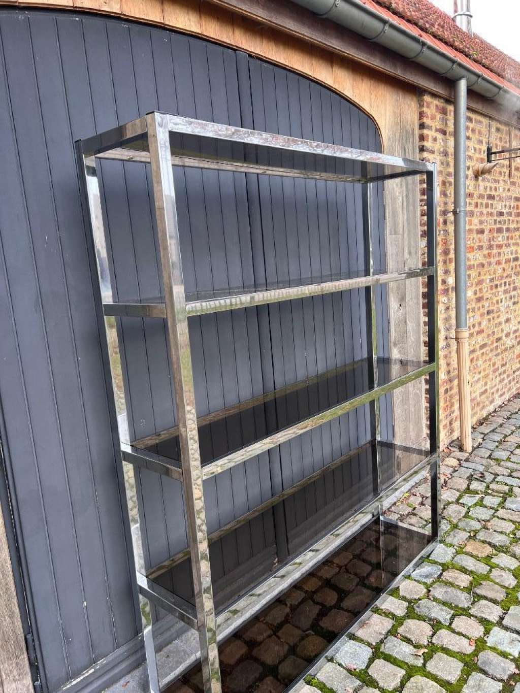Shelf with smoked glass