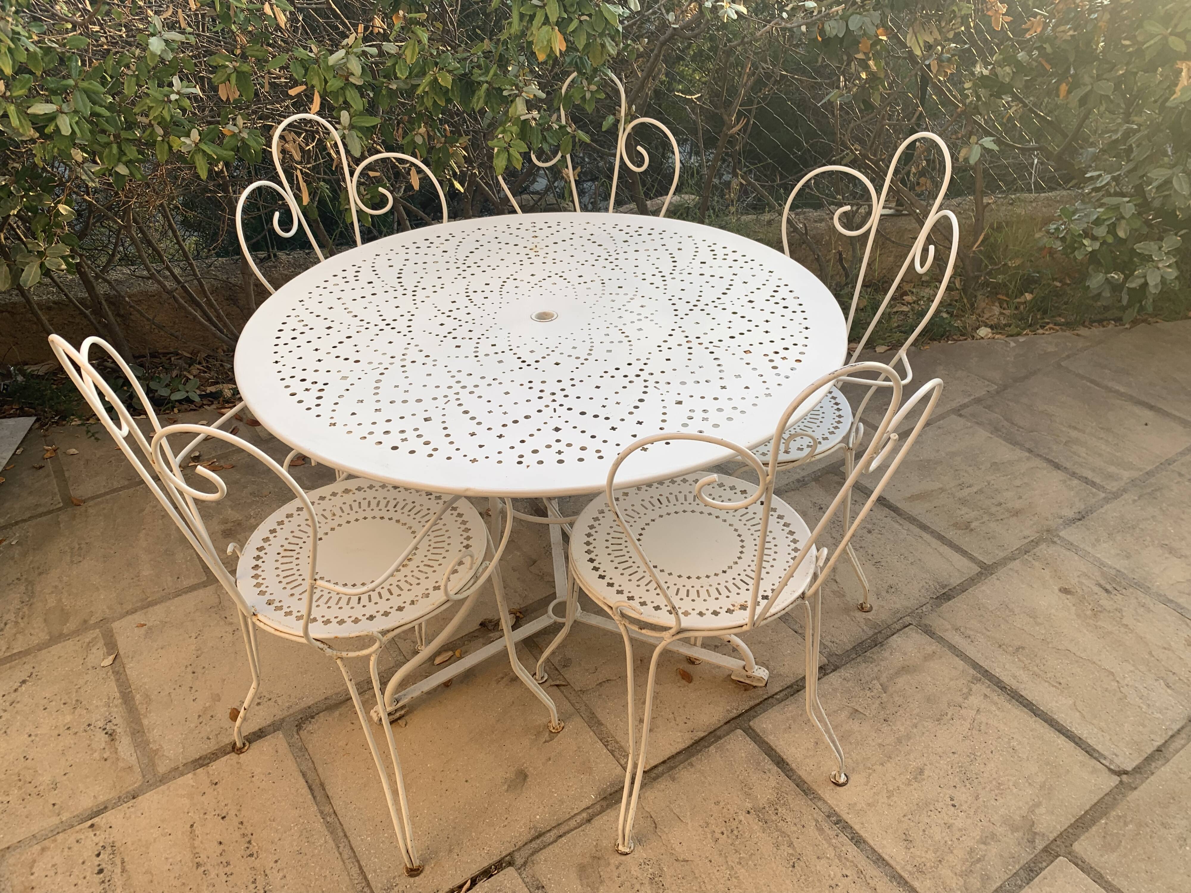 Living room wrought iron garden