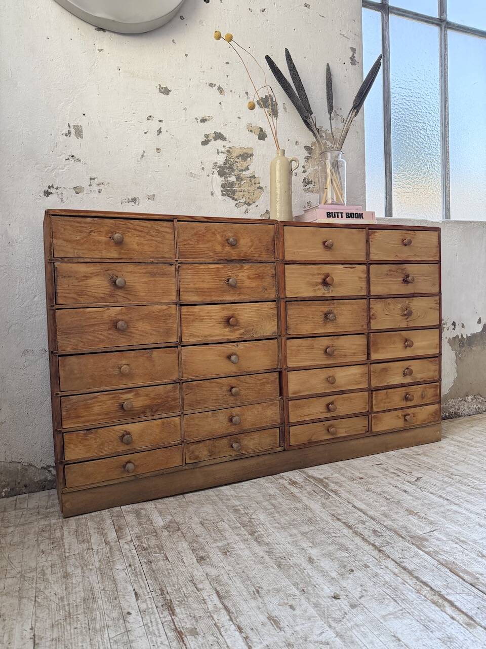 Trade furniture