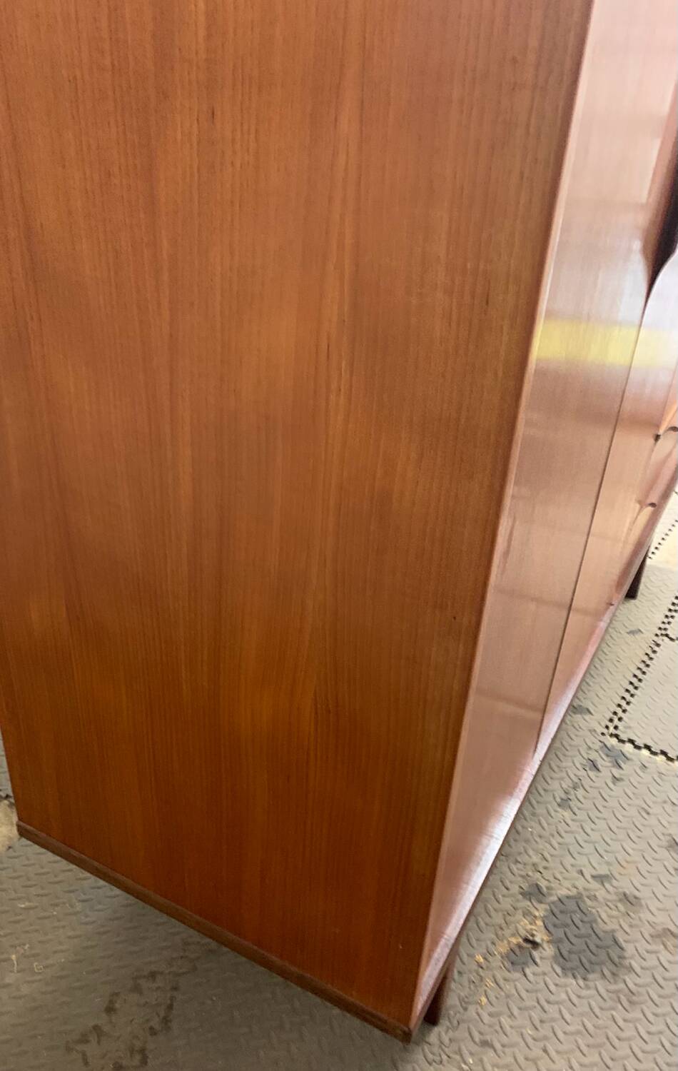 Armoire scandinave vintage en teck