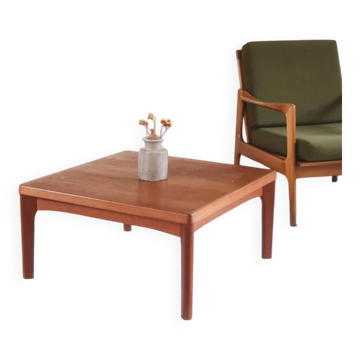 Henning Kjaernulf coffee table for Vejle Mobelfabrik in teak – Denmark, 1960s