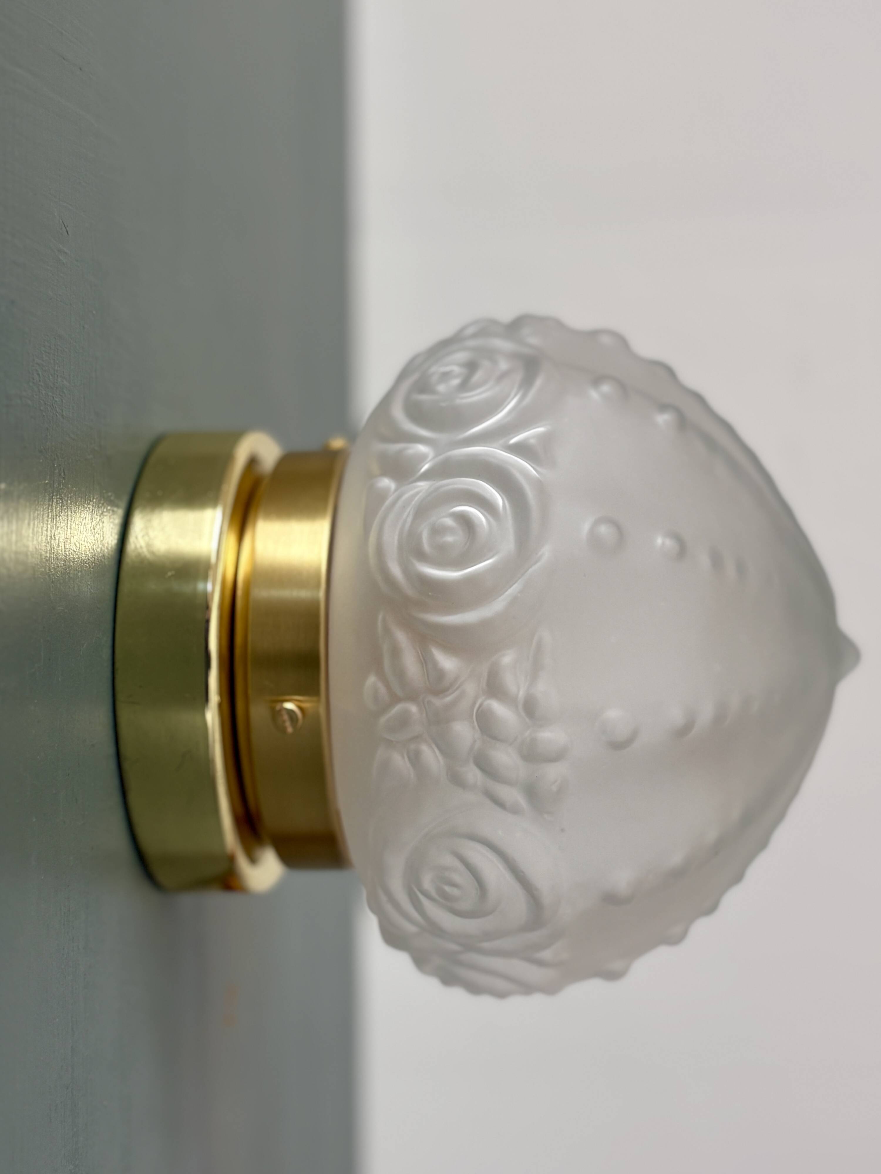 Vintage Art Deco frosted glass globe wall/ceiling light.