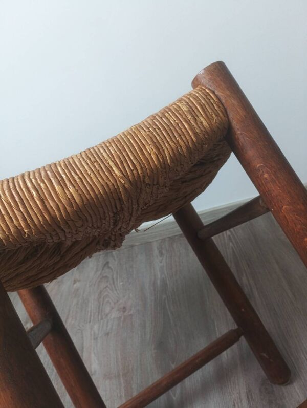 Tabouret en osier ancien