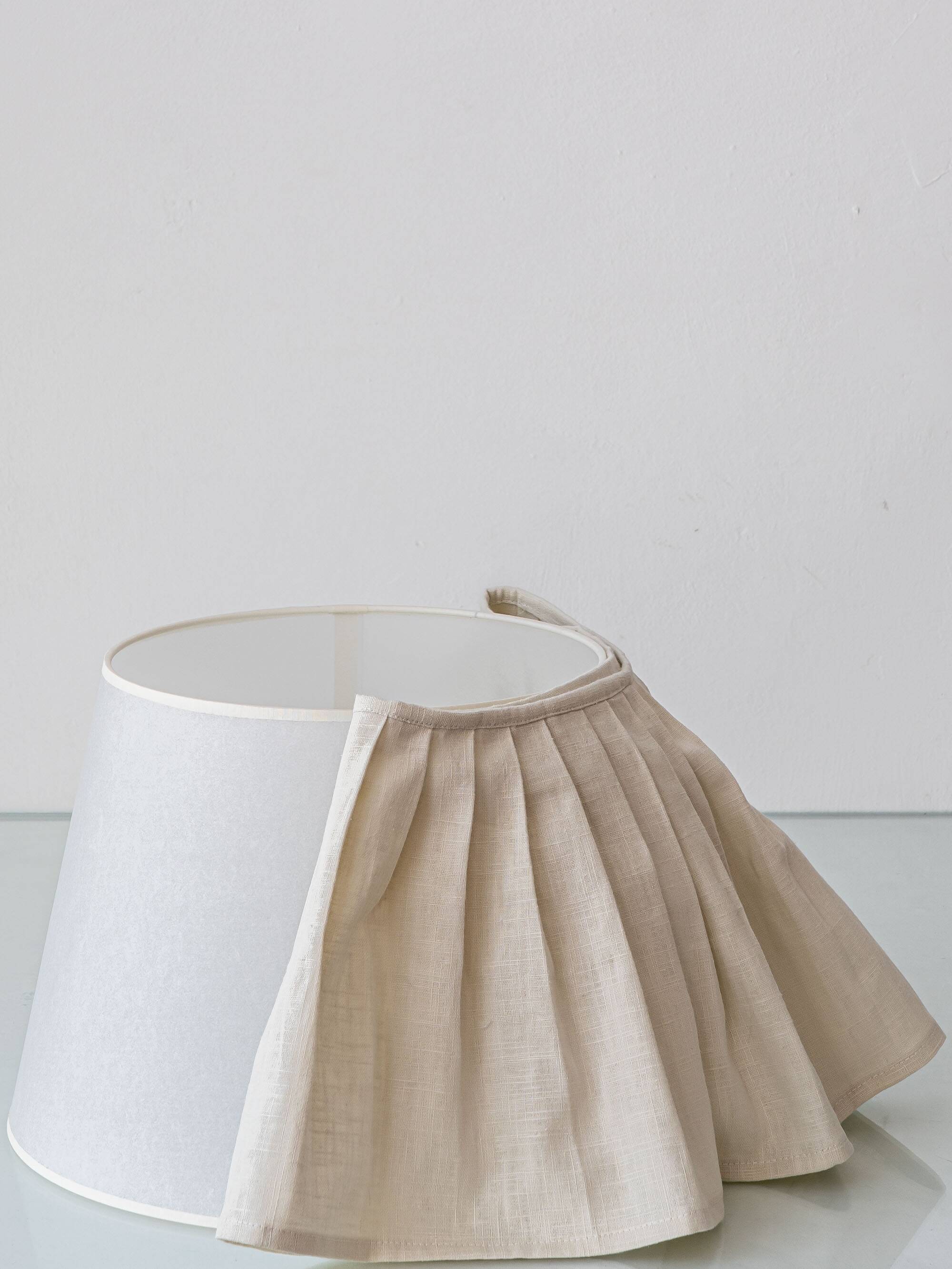 Spanish Revival Table Lamp in Green Ivory Crackle Ceramic, New Linen Shade