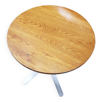Round table with white base