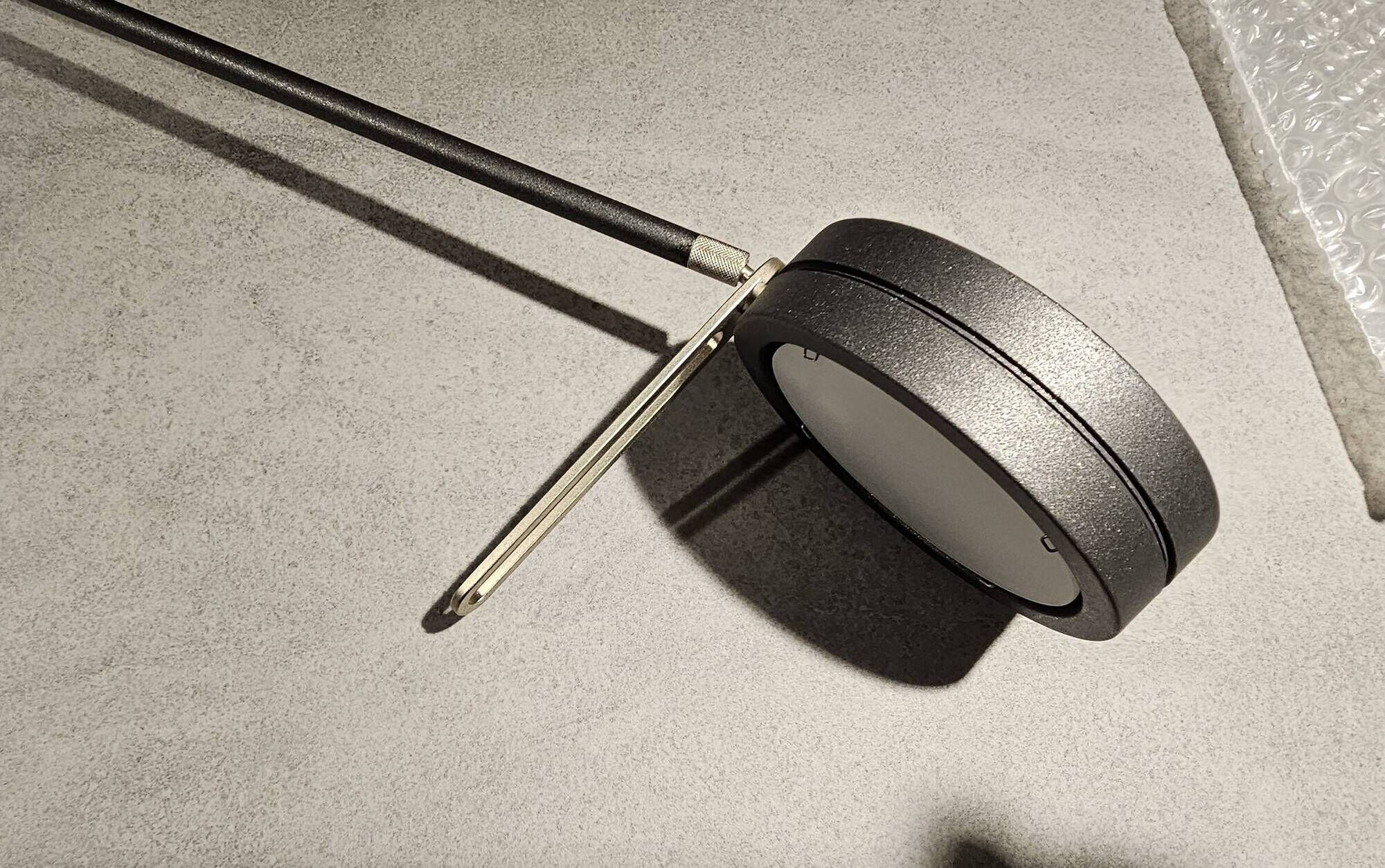 Fontana Arte Model 5474 – Table lamp designed by Norman Foster