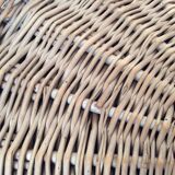 Round wicker tray