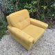 Fauteuil club velours années 70