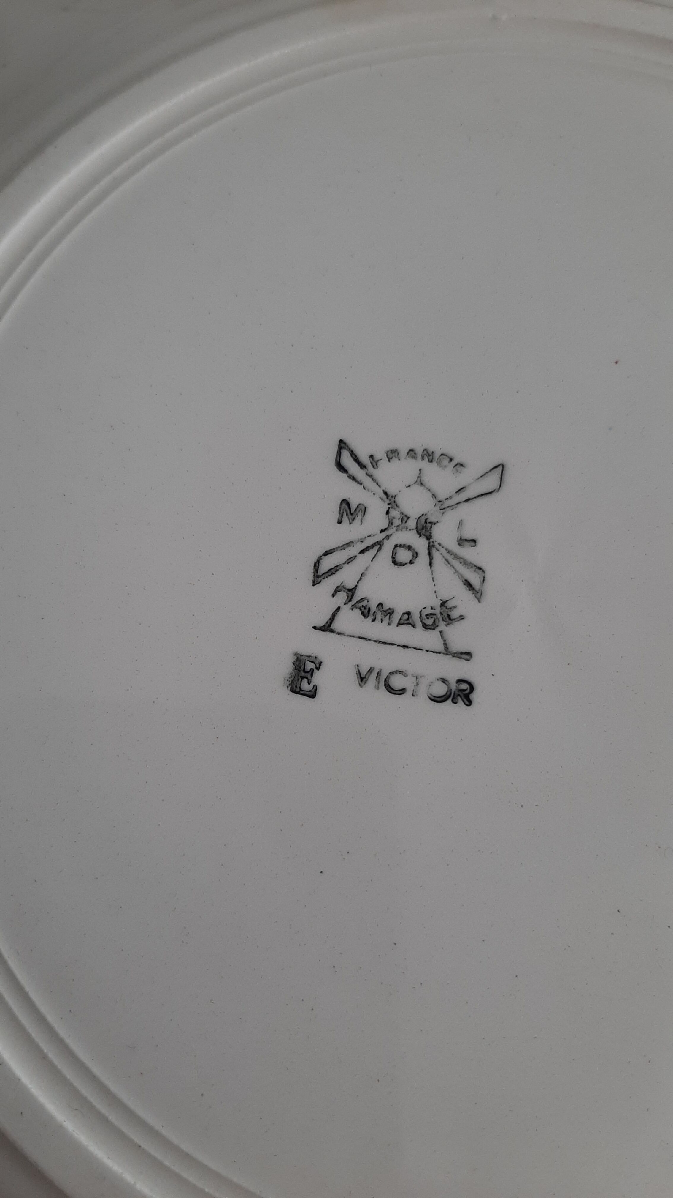 Lot of 5 retro plates