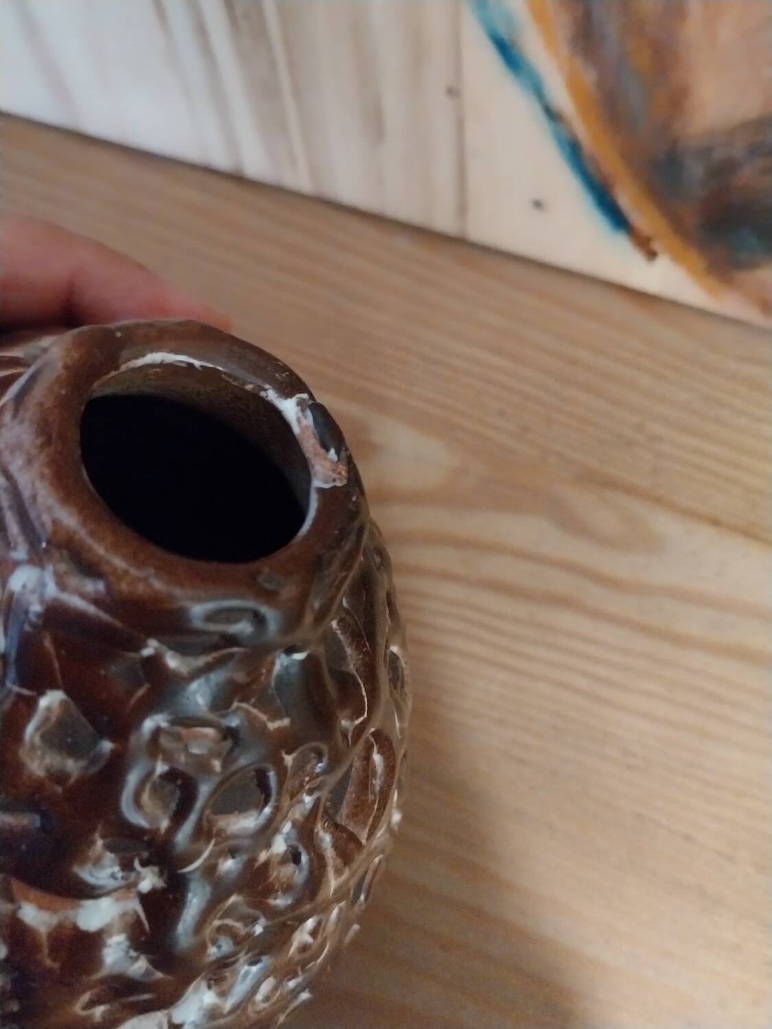 Ovoid vase with a narrow, crimped neck La Charentaise