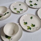 Breakfast service for two, cups, saucers and plates, 24 cm