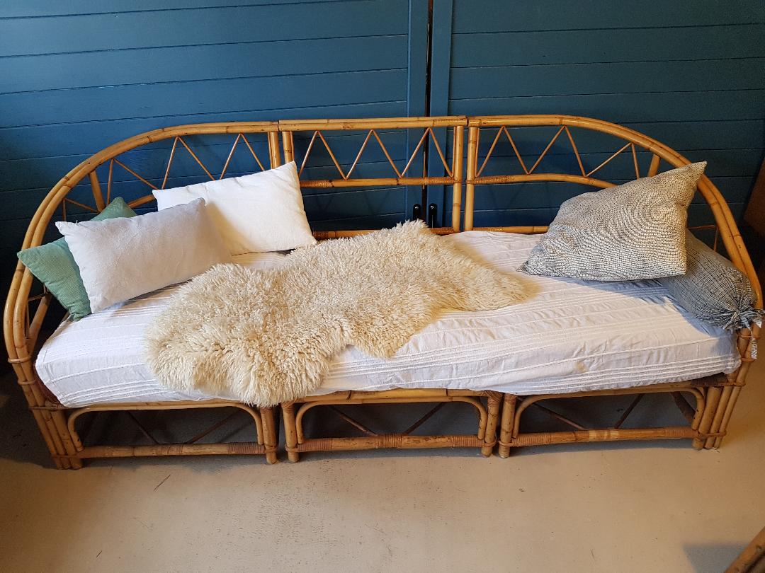 Canapé rotin vintage 3 places, 3 modules- possibilité banquette et chauffeuse
