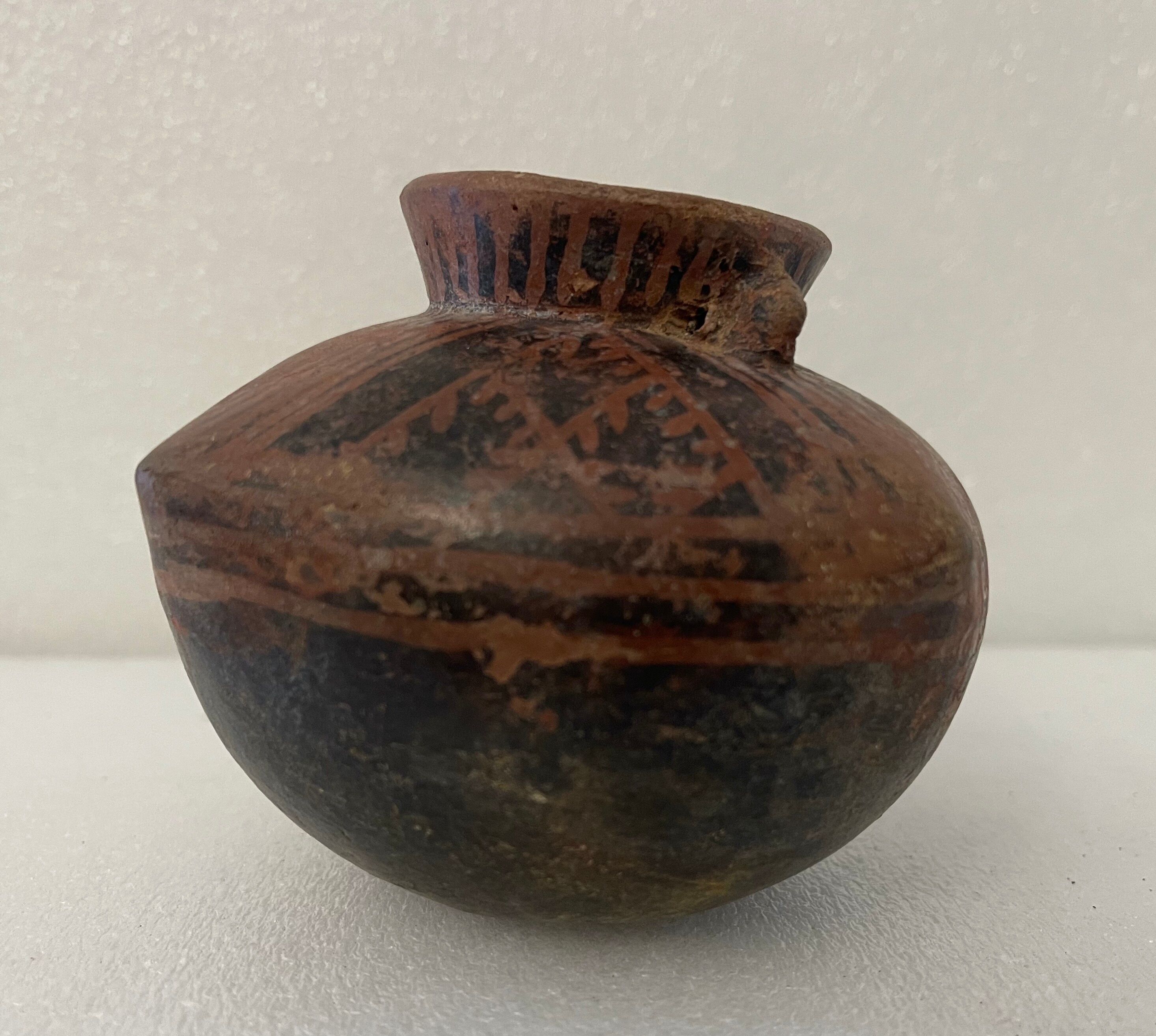 China pot from the Neolithic period Majiayao culture (-3300-2200 BC.C)