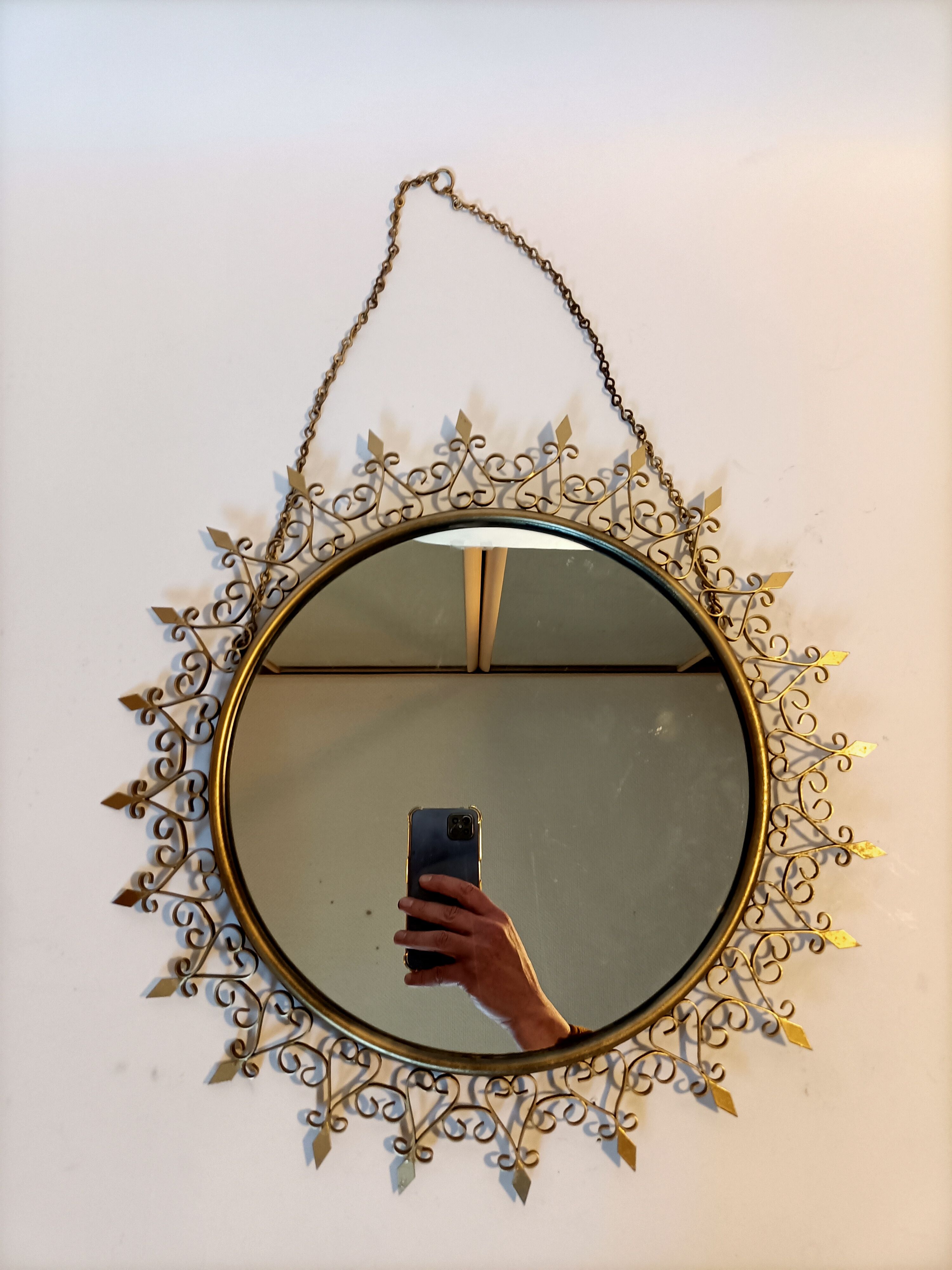 Miroir doré Chaty Vallauris signé en fer forgé Vintage, 1960.