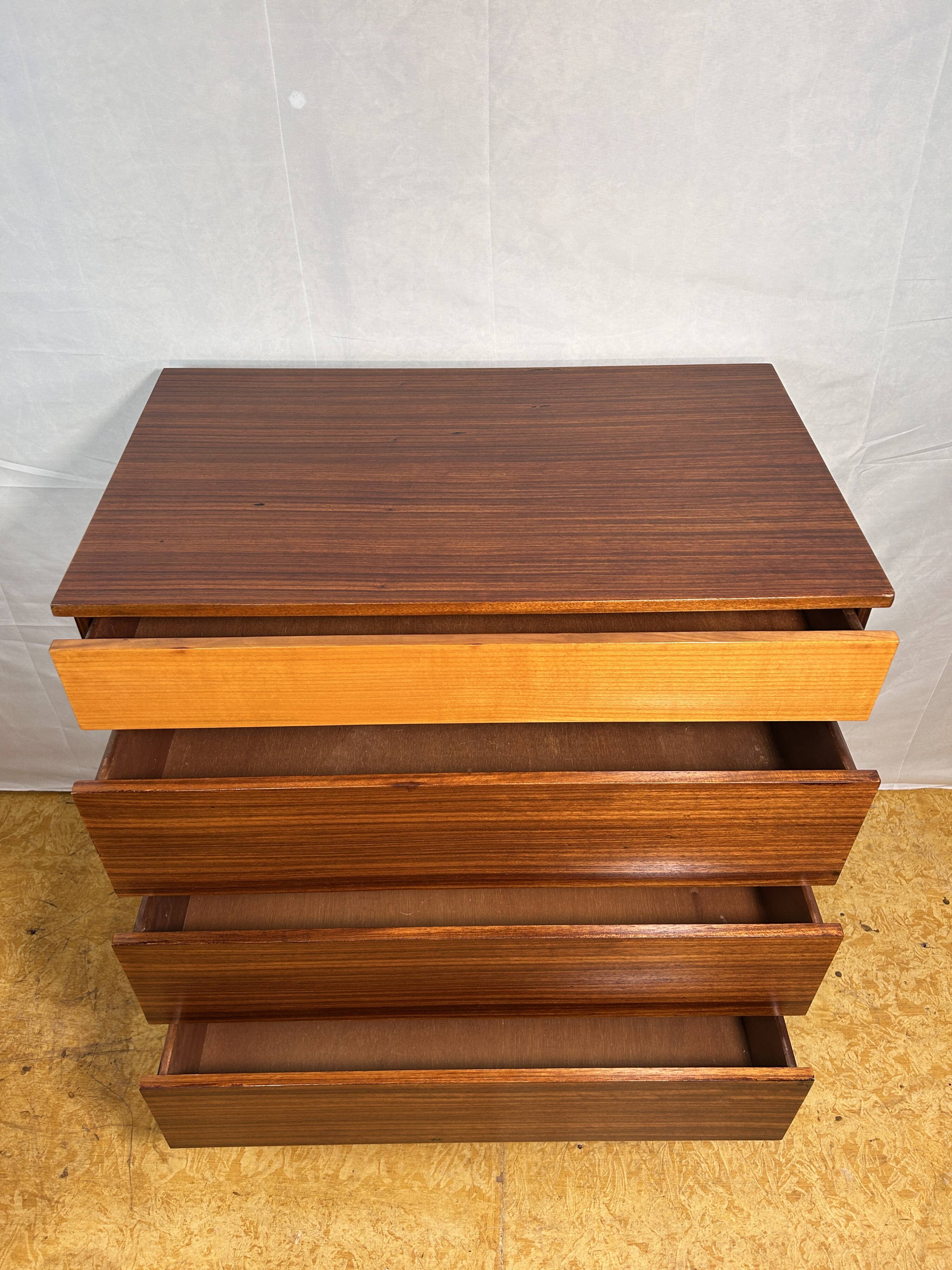 Mid-Century Retro Vintage Teak Chest of Drawers by Meredew (1960s) – Design