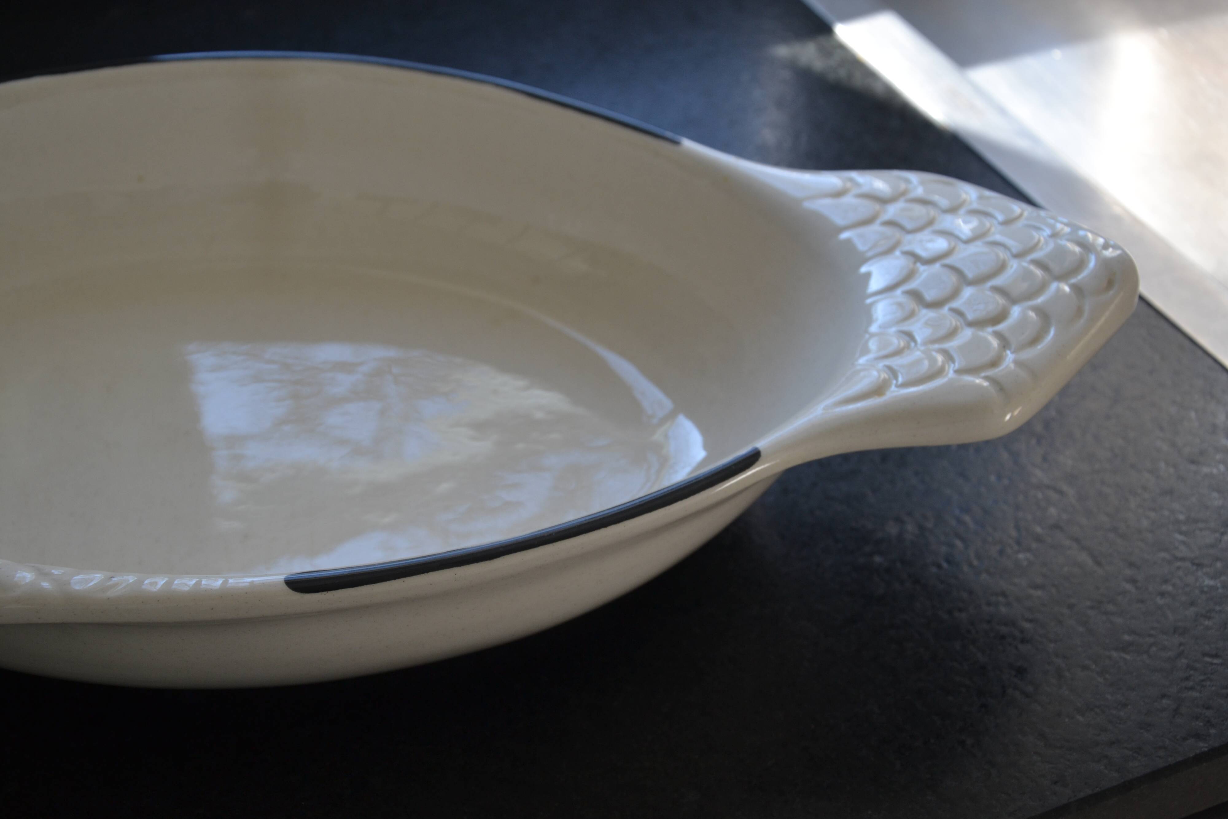 Italian earthenware fruit dish/basket