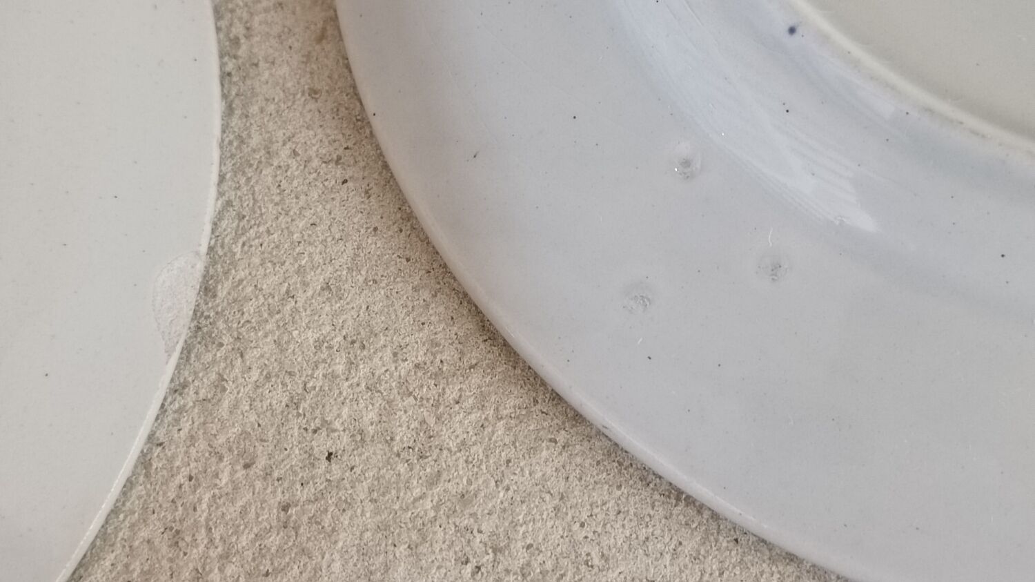 2 Saint Amand plates with castle decor