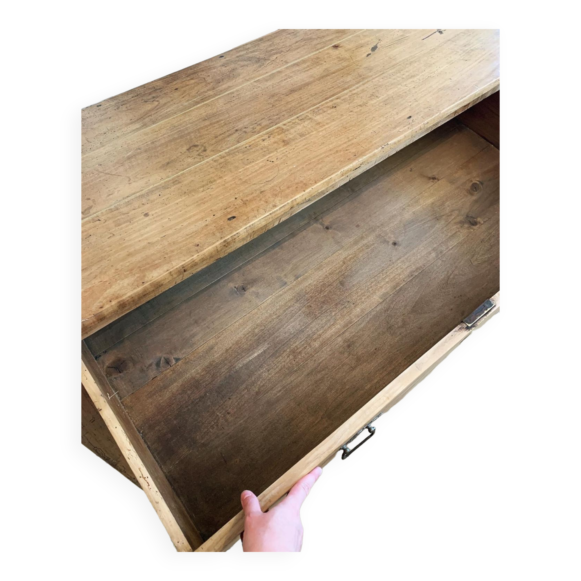 Cherry chest of drawers