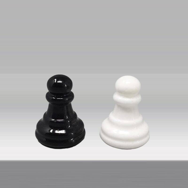 Vintage 1970s Italian Volterra Alabaster Chess Set – Handmade, Excellent Co