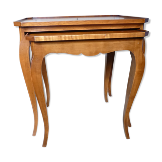 Set of 3 pull-out tables