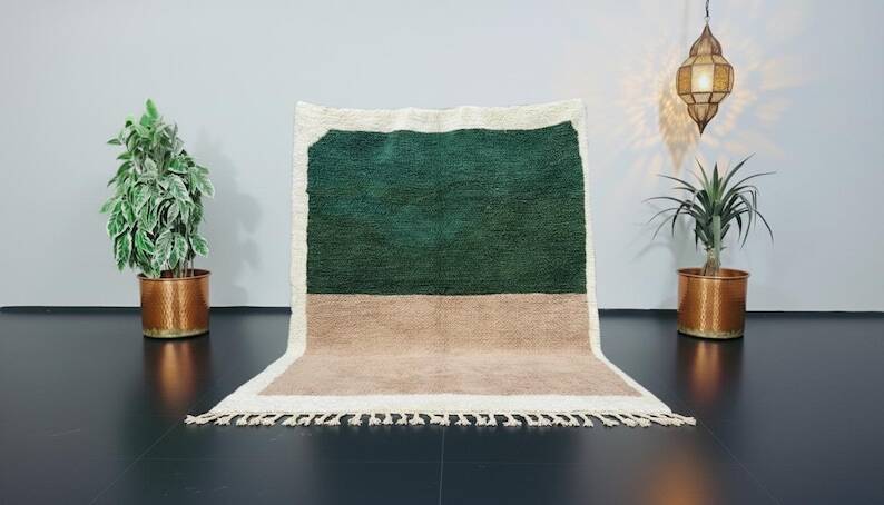 Moroccan Berber rug 250cm x 150cm