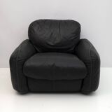 Pair of Piumotto Italian Leather Armchairs by Arrigo Arrighi for Busnelli,