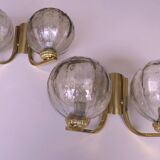 Paire d'appliques murales doubles en laiton et verre, style années 1970