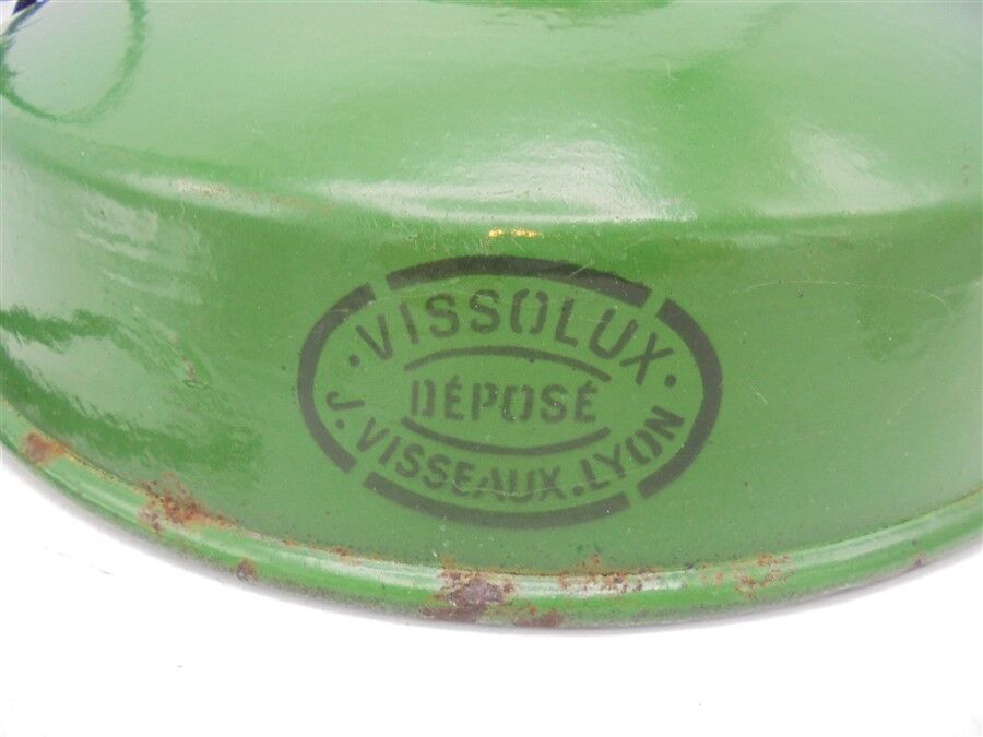 Enamelled sheet metal hanging