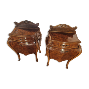 Deux tables de chevet