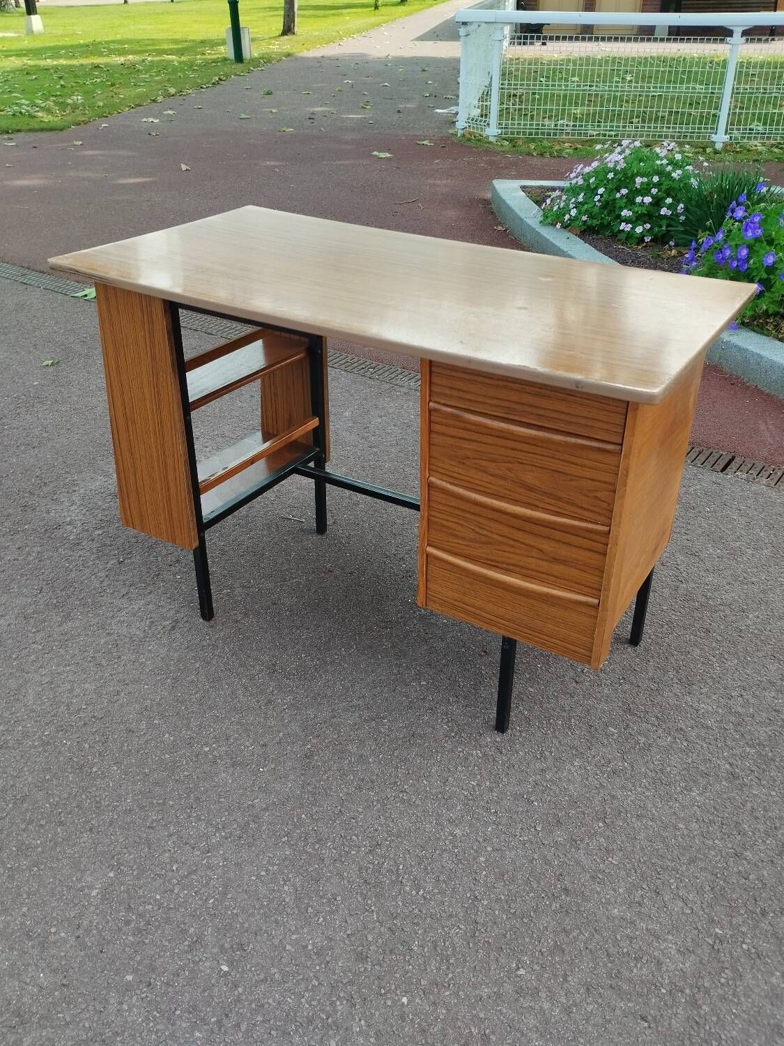 Vintage design antique desk