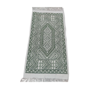 tapis blanc et vert classique