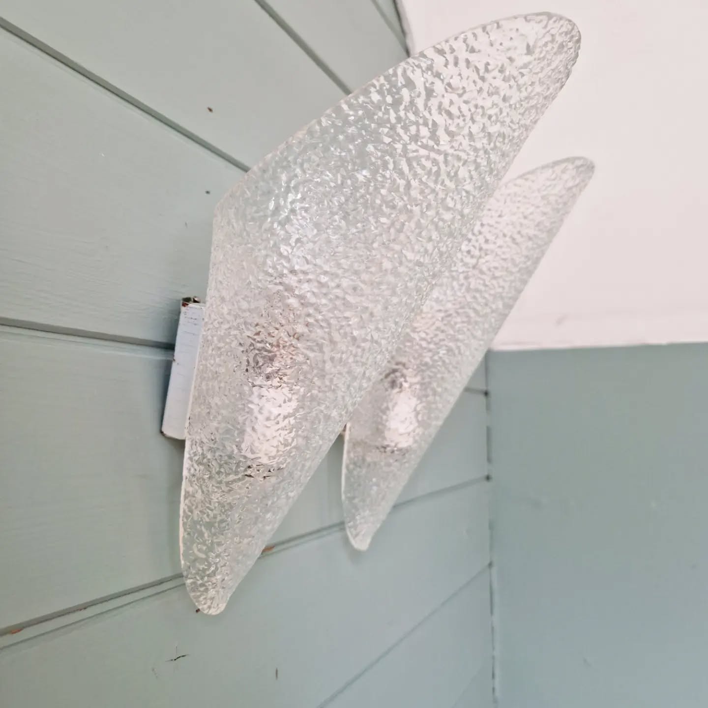 Paires d'appliques murales vintage, plastique texturé, 1970