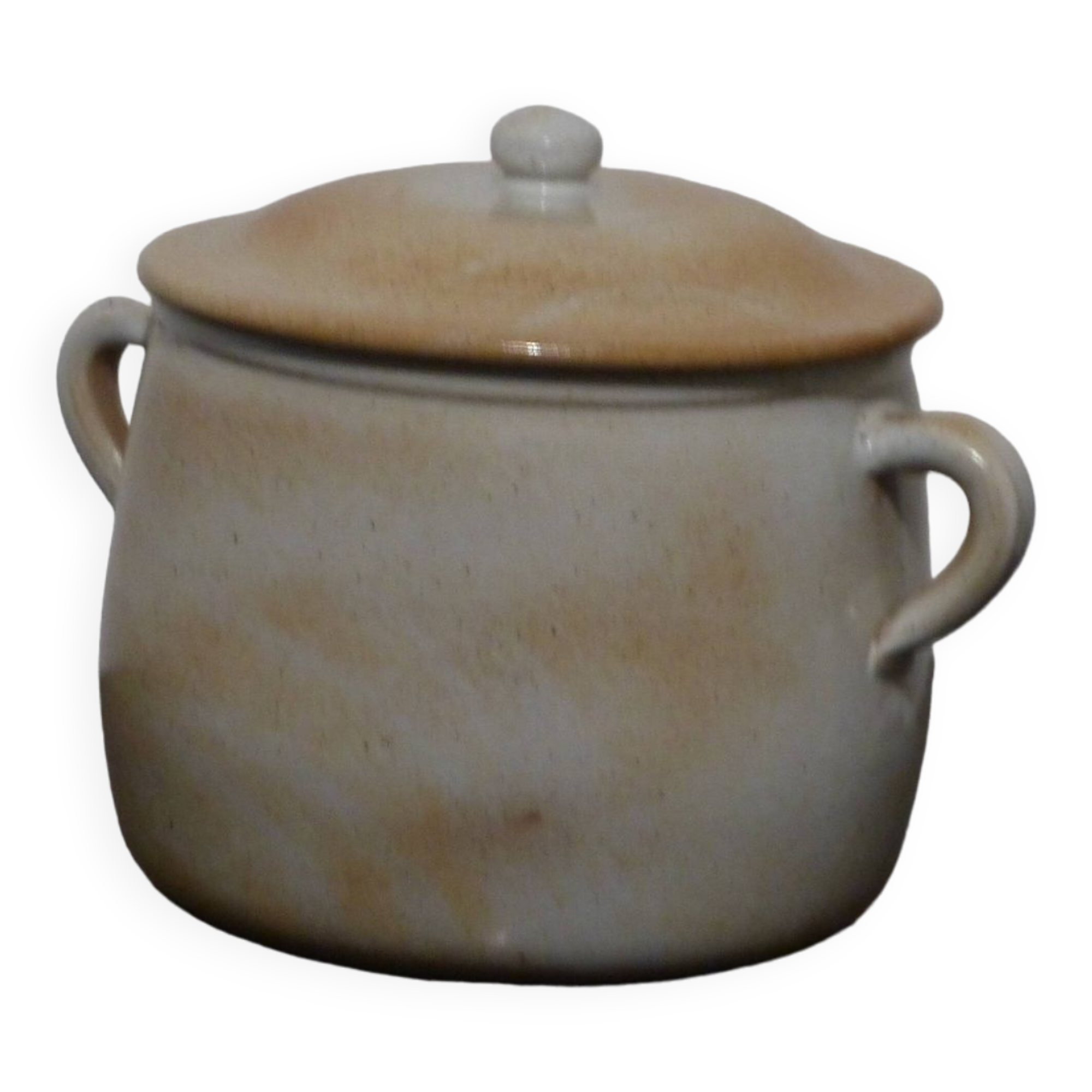 Soup tureen, glazed earthenware pot.